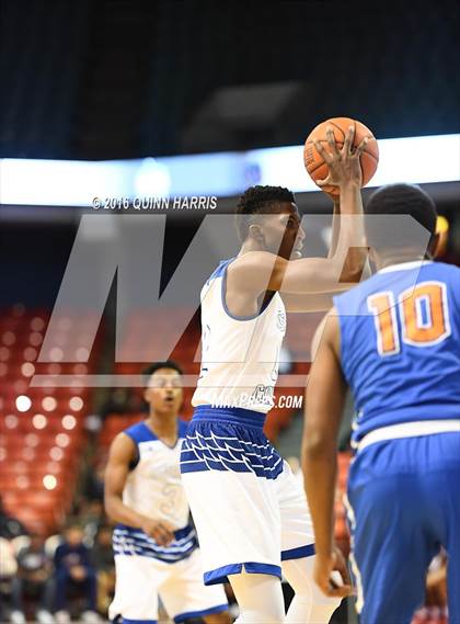 Thumbnail 2 in Curie vs. East St. Louis (Chicago Elite Classic) photogallery.