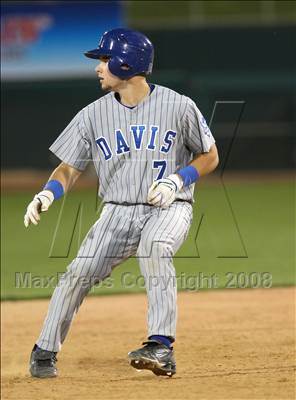 Thumbnail 3 in Sheldon vs. Davis photogallery.