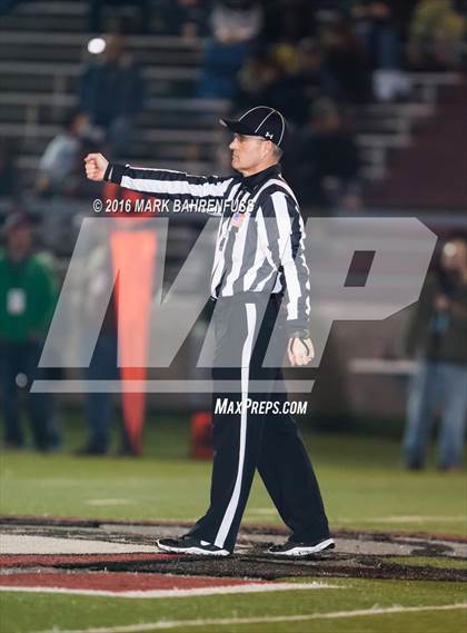 Thumbnail 2 in Colfax vs. Capital Christian (CIF SJS D5 Final) photogallery.