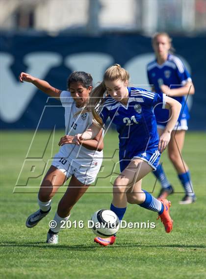 Thumbnail 2 in Clovis @ Clovis East (CIF CS D1 Final) photogallery.