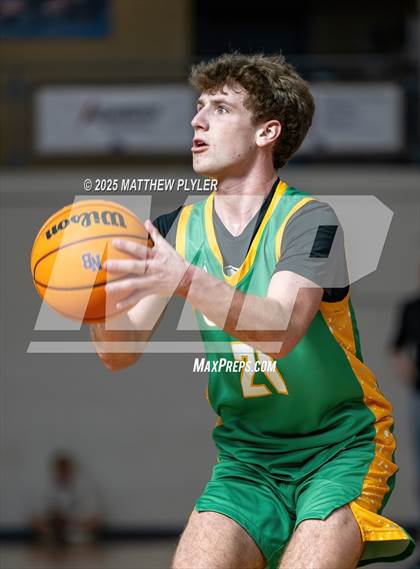 Thumbnail 2 in Cardinal Gibbons vs Sanderson (CAP 6 Tournament Championship) photogallery.
