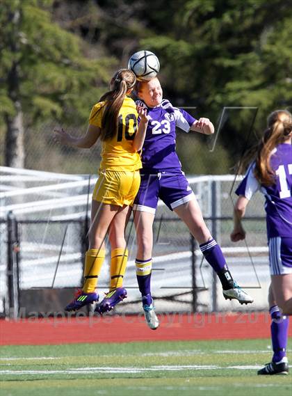Thumbnail 3 in Bishop O'Dowd vs Piedmont (CIF NCS D2 Final) photogallery.