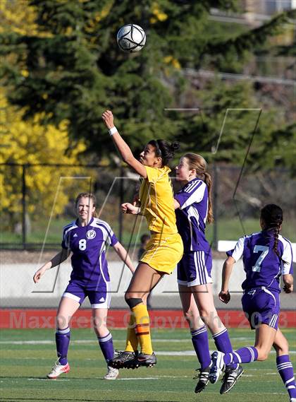 Thumbnail 3 in Bishop O'Dowd vs Piedmont (CIF NCS D2 Final) photogallery.