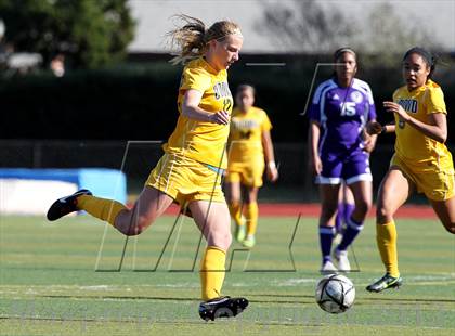 Thumbnail 1 in Bishop O'Dowd vs Piedmont (CIF NCS D2 Final) photogallery.