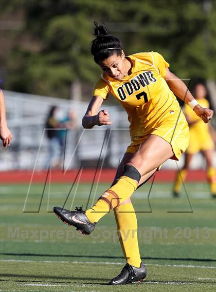 Thumbnail 2 in Bishop O'Dowd vs Piedmont (CIF NCS D2 Final) photogallery.