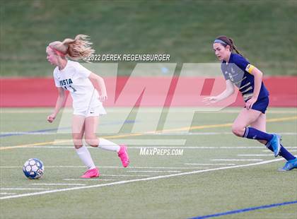 Thumbnail 3 in Mountain Vista vs Legacy (CHSAA 5A Playoffs Rd 2) photogallery.