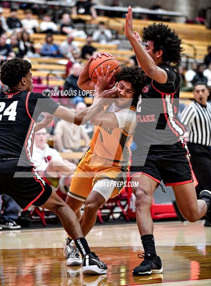 Thumbnail 2 in Foothill vs. Harvard-Westlake (Nike Extravaganza) photogallery.