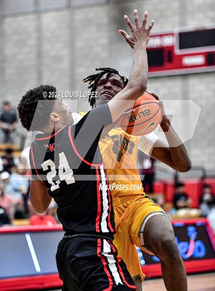 Thumbnail 3 in Foothill vs. Harvard-Westlake (Nike Extravaganza) photogallery.