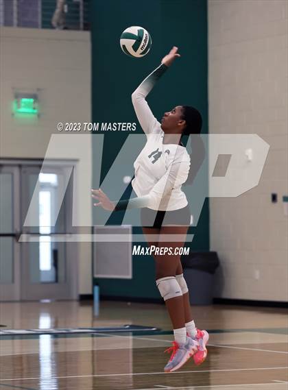 Thumbnail 2 in St. Mary's @ Charlotte Country Day School (NCISAA 4A Round 2) photogallery.