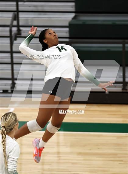 Thumbnail 2 in St. Mary's @ Charlotte Country Day School (NCISAA 4A Round 2) photogallery.