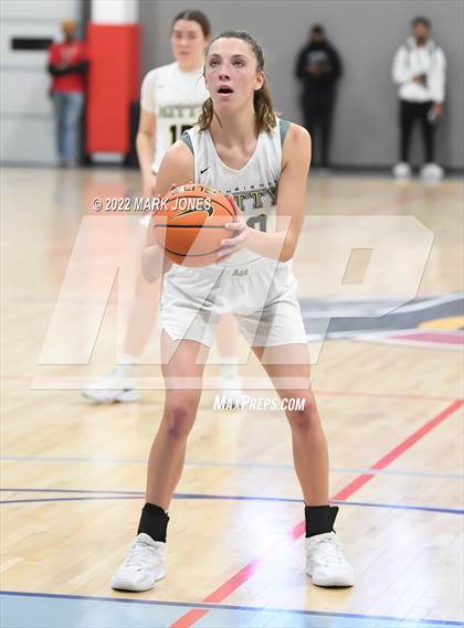 Thumbnail 2 in Archbishop Mitty vs. Desert Vista (Nike Tournament of Champions) photogallery.