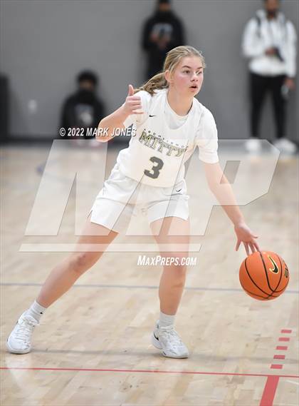 Thumbnail 1 in Archbishop Mitty vs. Desert Vista (Nike Tournament of Champions) photogallery.
