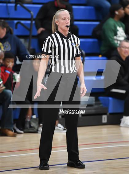 Thumbnail 1 in Archbishop Mitty vs. Desert Vista (Nike Tournament of Champions) photogallery.