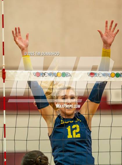 Thumbnail 3 in Highland Park vs Torrey Pines (Volleypalooza Gold Division Semifinal) photogallery.