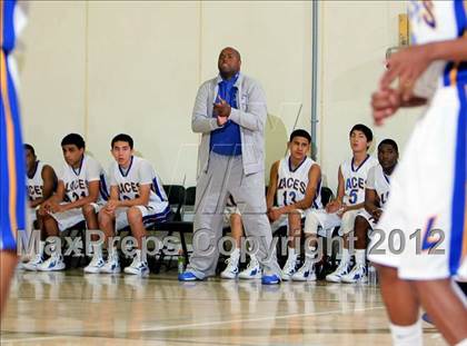 Thumbnail 2 in Pacifica Christian vs. LACES (MaxPreps Holiday Classic) photogallery.