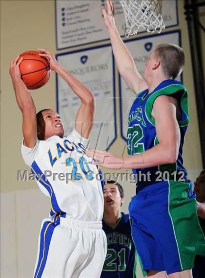 Thumbnail 1 in Pacifica Christian vs. LACES (MaxPreps Holiday Classic) photogallery.