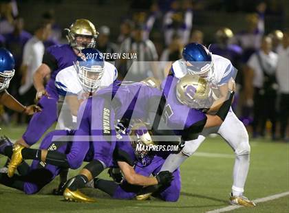 Thumbnail 3 in Clairemont @ Santana photogallery.