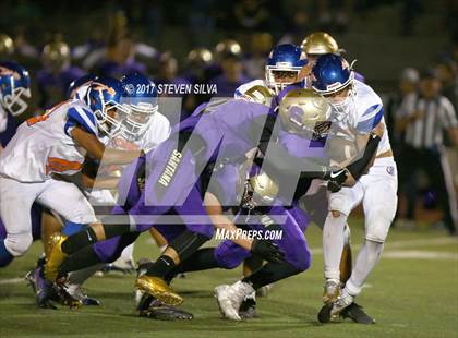 Thumbnail 2 in Clairemont @ Santana photogallery.