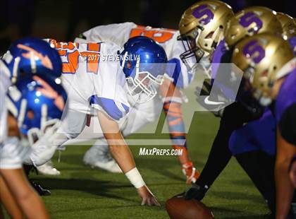 Thumbnail 2 in Clairemont @ Santana photogallery.