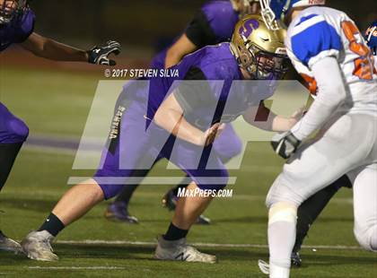 Thumbnail 3 in Clairemont @ Santana photogallery.
