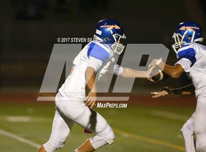 Thumbnail 1 in Clairemont @ Santana photogallery.