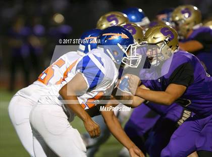 Thumbnail 3 in Clairemont @ Santana photogallery.