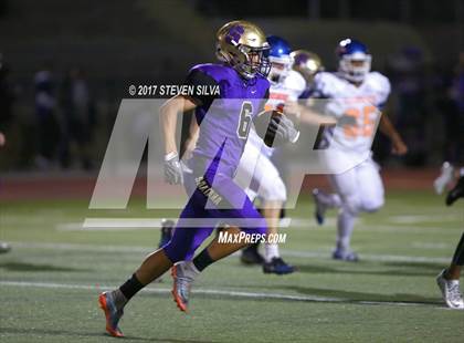 Thumbnail 2 in Clairemont @ Santana photogallery.