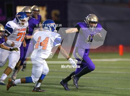 Thumbnail 2 in Clairemont @ Santana photogallery.