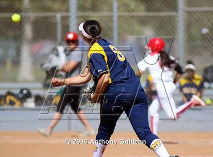 Thumbnail 2 in Millikan @ Mater Dei photogallery.