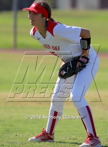Thumbnail 1 in Millikan @ Mater Dei photogallery.