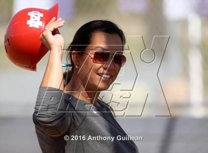 Thumbnail 1 in Millikan @ Mater Dei photogallery.
