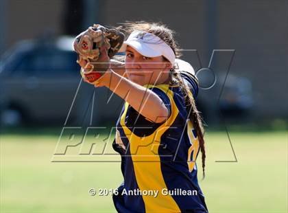 Thumbnail 1 in Millikan @ Mater Dei photogallery.