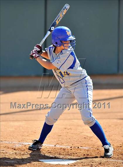 Thumbnail 1 in La Mirada vs. Camarillo (CIF SS D2 Final) photogallery.