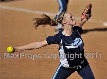 Thumbnail 1 in La Mirada vs. Camarillo (CIF SS D2 Final) photogallery.