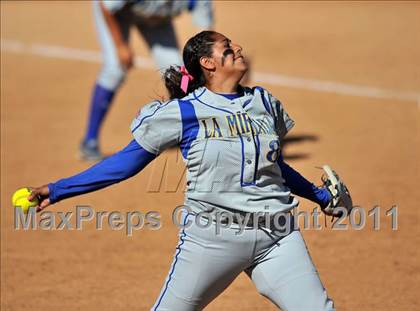 Thumbnail 3 in La Mirada vs. Camarillo (CIF SS D2 Final) photogallery.