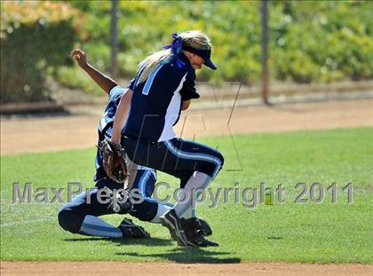Thumbnail 3 in La Mirada vs. Camarillo (CIF SS D2 Final) photogallery.