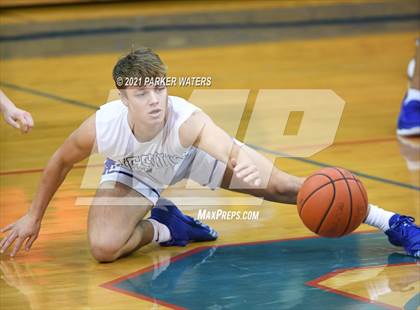 Thumbnail 1 in Jesuit vs Northlake Christian (Country Day Classic) photogallery.