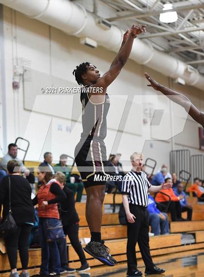 Thumbnail 2 in Jesuit vs Northlake Christian (Country Day Classic) photogallery.