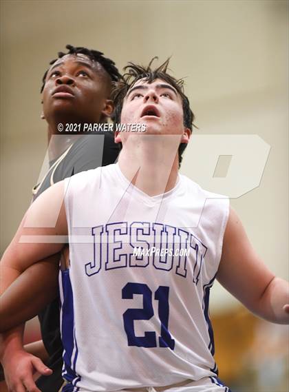 Thumbnail 2 in Jesuit vs Northlake Christian (Country Day Classic) photogallery.