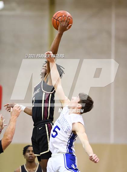 Thumbnail 1 in Jesuit vs Northlake Christian (Country Day Classic) photogallery.
