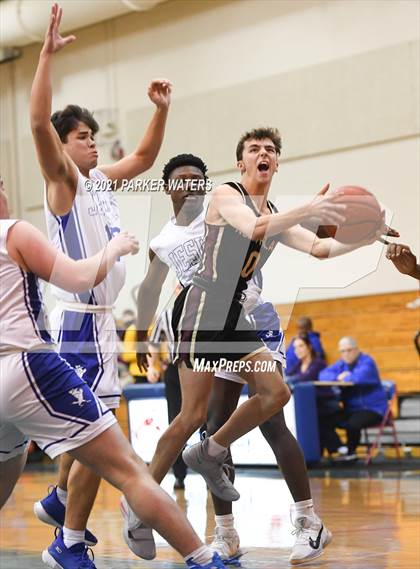 Thumbnail 2 in Jesuit vs Northlake Christian (Country Day Classic) photogallery.
