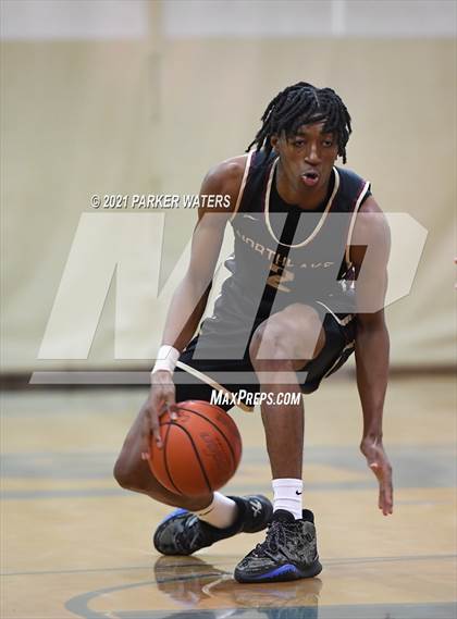 Thumbnail 1 in Jesuit vs Northlake Christian (Country Day Classic) photogallery.