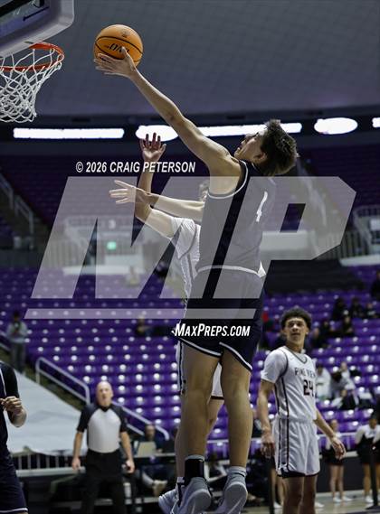 Thumbnail 2 in Timpanogos vs Pine View (UHSAA 4A Quarterfinal) photogallery.