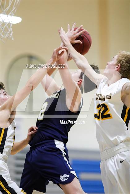 Thumbnail 3 in Ventura vs. West Ranch (2018 Bulldogs Tournament) photogallery.