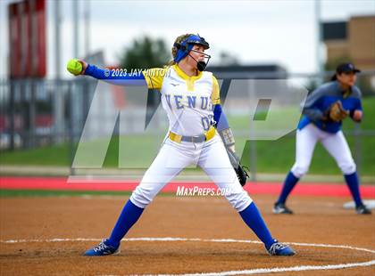 Thumbnail 3 in Venus @ Glen Rose photogallery.