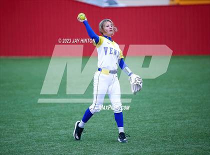 Thumbnail 2 in Venus @ Glen Rose photogallery.