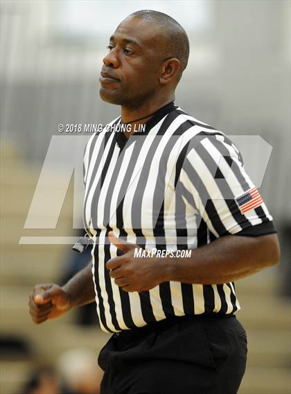 Thumbnail 2 in Westchester @ Aliso Niguel (CIF SoCal Regional D2 Playoff) photogallery.