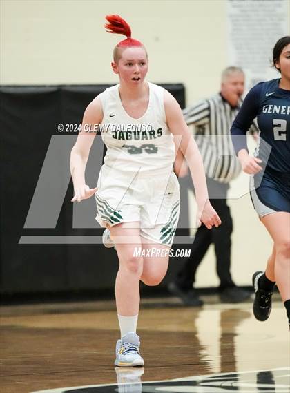 Thumbnail 3 in Arrupe Jesuit vs D’Evelyn (CHSAA 4A State Tournament Round 1) photogallery.