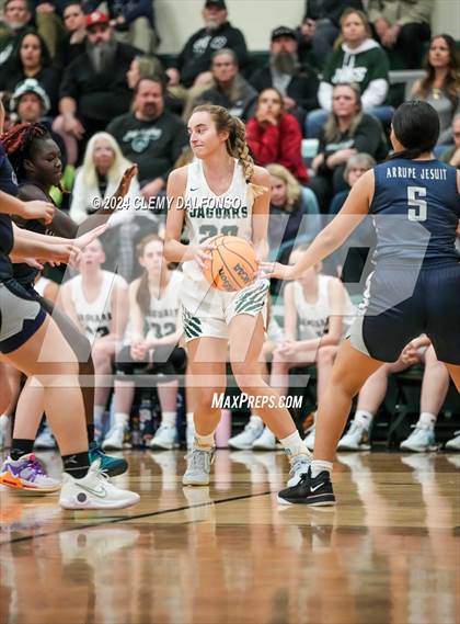 Thumbnail 2 in Arrupe Jesuit vs D’Evelyn (CHSAA 4A State Tournament Round 1) photogallery.