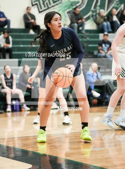 Thumbnail 2 in Arrupe Jesuit vs D’Evelyn (CHSAA 4A State Tournament Round 1) photogallery.